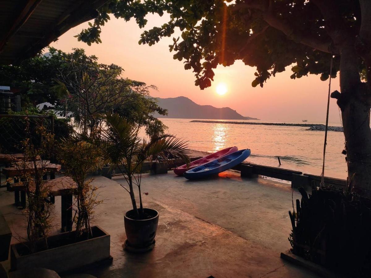 Sea Sand House Resort Klong Wan Extérieur photo